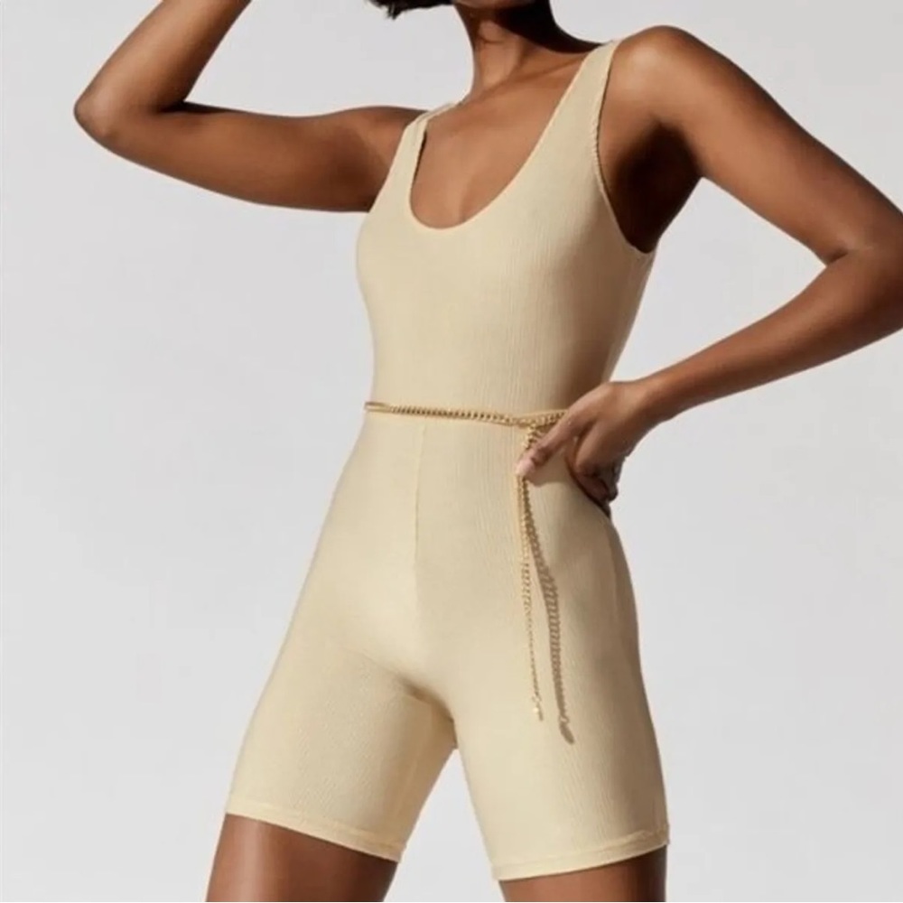WeWoreWhat Scoop Bodysuit In Khaki